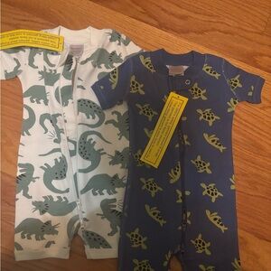 #NWOT #Hanna Andersson Dinosaur & Turtle two way zipper Shorties (3-6 months)